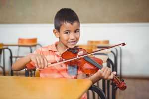 beginner violin student