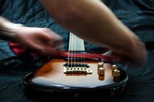 maintaining guitar strings